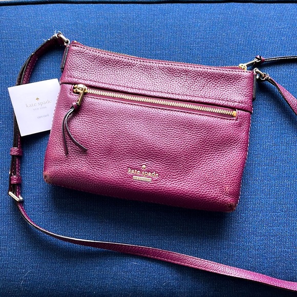 Kate Spade Top Zip Crossbody. Style: Jackson. Color: Plum. - Picture 1 of 8